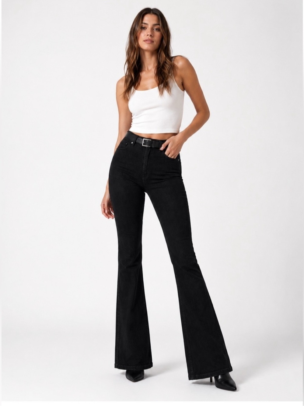 Spanx SPANXsculpt ReDefine
Flare Jeans High-Rise Black Size 6 Shaping #21583R